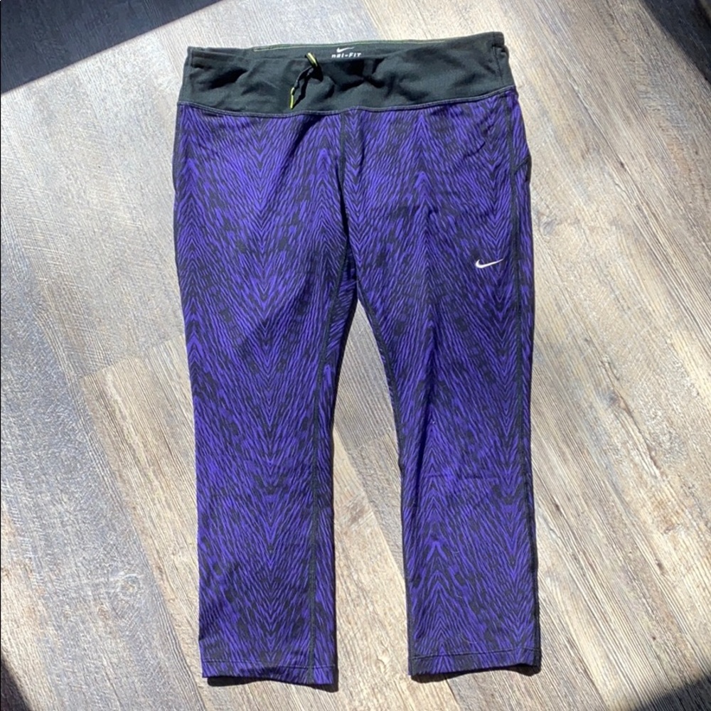 NIKE Dri-fit crop leggings